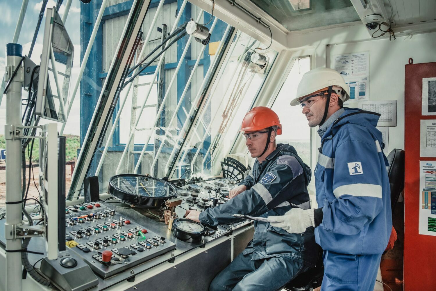 БУРЕНИЕ НЕФТЯНЫХ И ГАЗОВЫХ СКВАЖИН